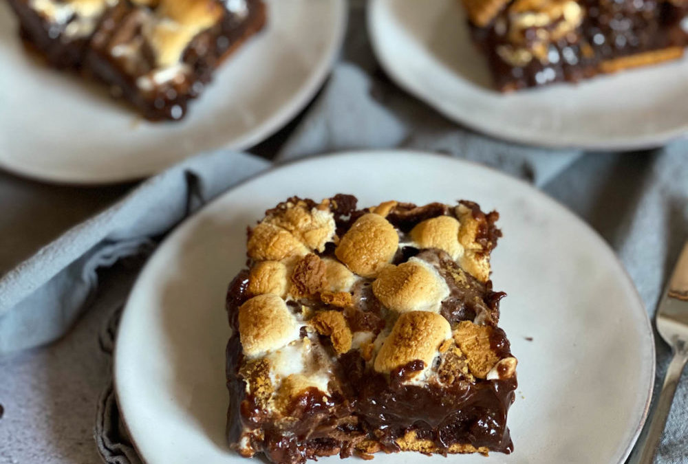 Brownie mit Marshmallows und Kekse (einfaches rezept)