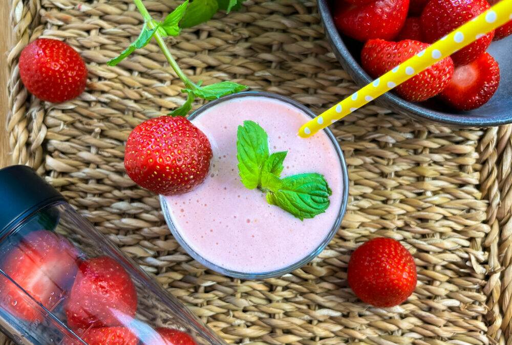 Erdbeer Smoothie aus dem BlendyGo2 Mixer – ehrliche Produktbewertung